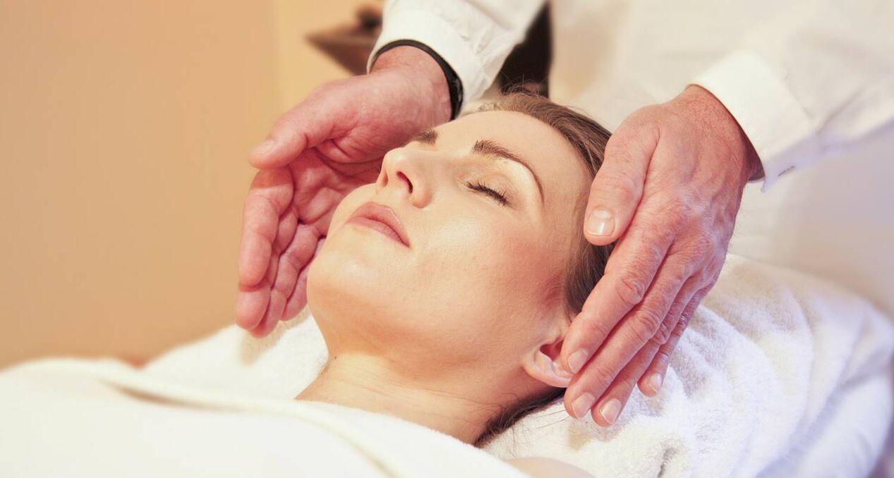 contour gezichtsmassage als een manier van verjonging